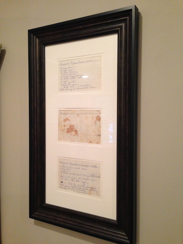 A creative way to display your favorite recipes. This is one of my favorite elements in Dana's kitchen. 